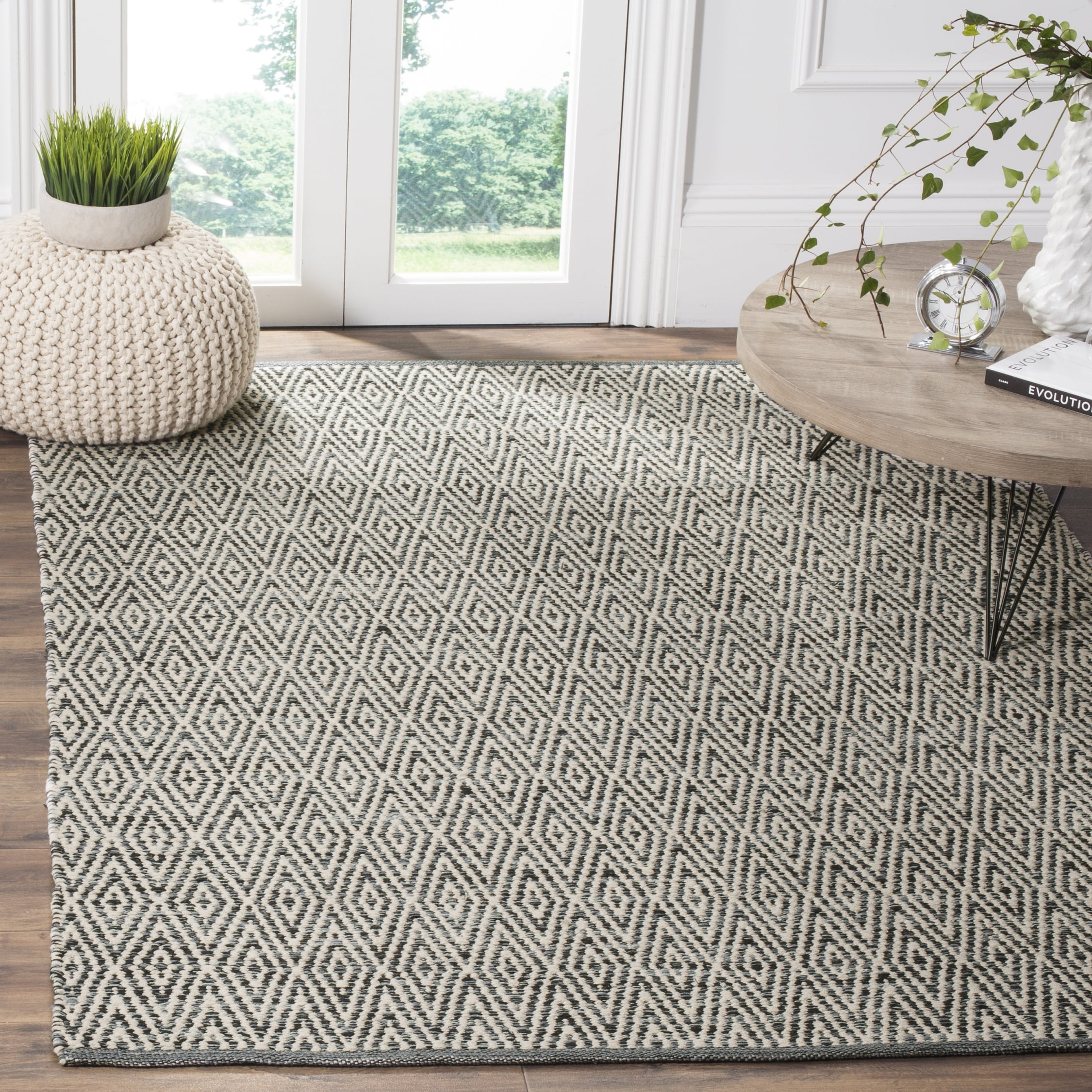 Coastal Breeze Off-White Cotton Handwoven 4' x 6' Area Rug