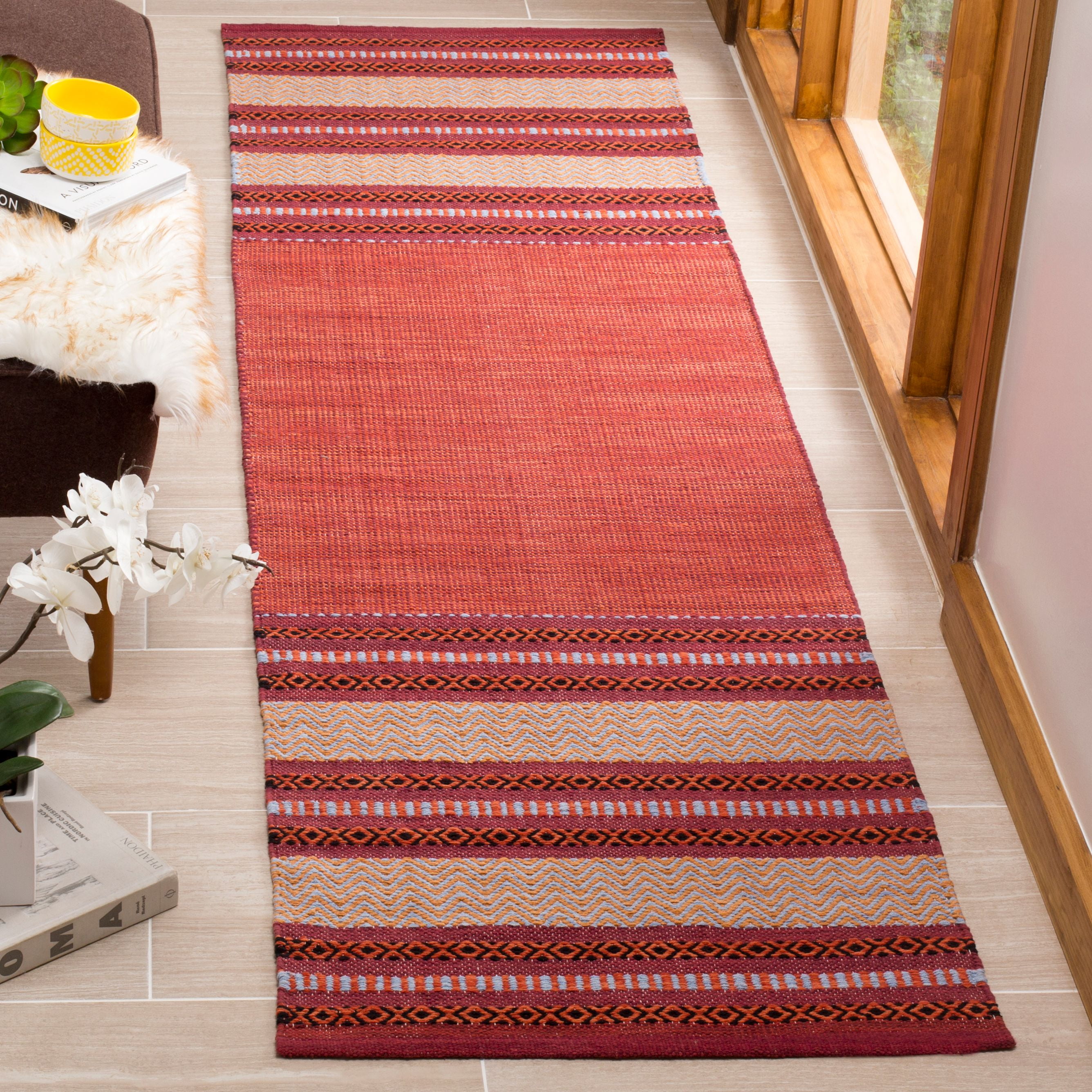 SAFAVIEH Montauk Jobeth Striped Soft Braided Cotton Runner Rug, Red/Ivory, 2'6" x 6'