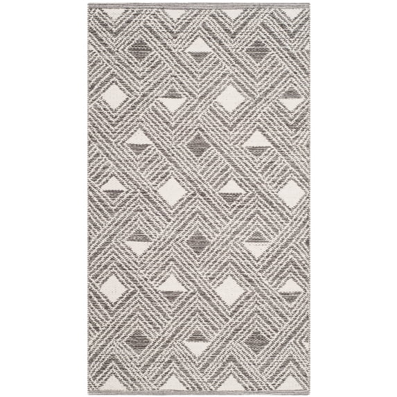 SAFAVIEH Montauk Katee Geometric Diamonds Area Rug, Charcoal/Ivory, 2'3" x 3'9"