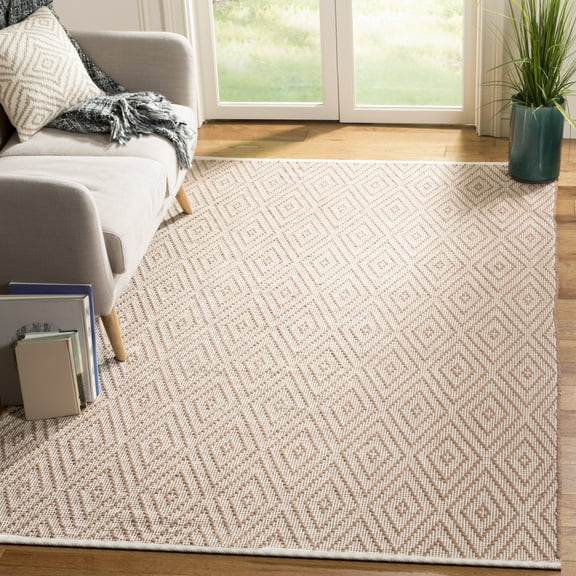 SAFAVIEH Montauk Kimberlyn Geometric Diamond Cotton Area Rug, Beige/Ivory, 2'6" x 4'