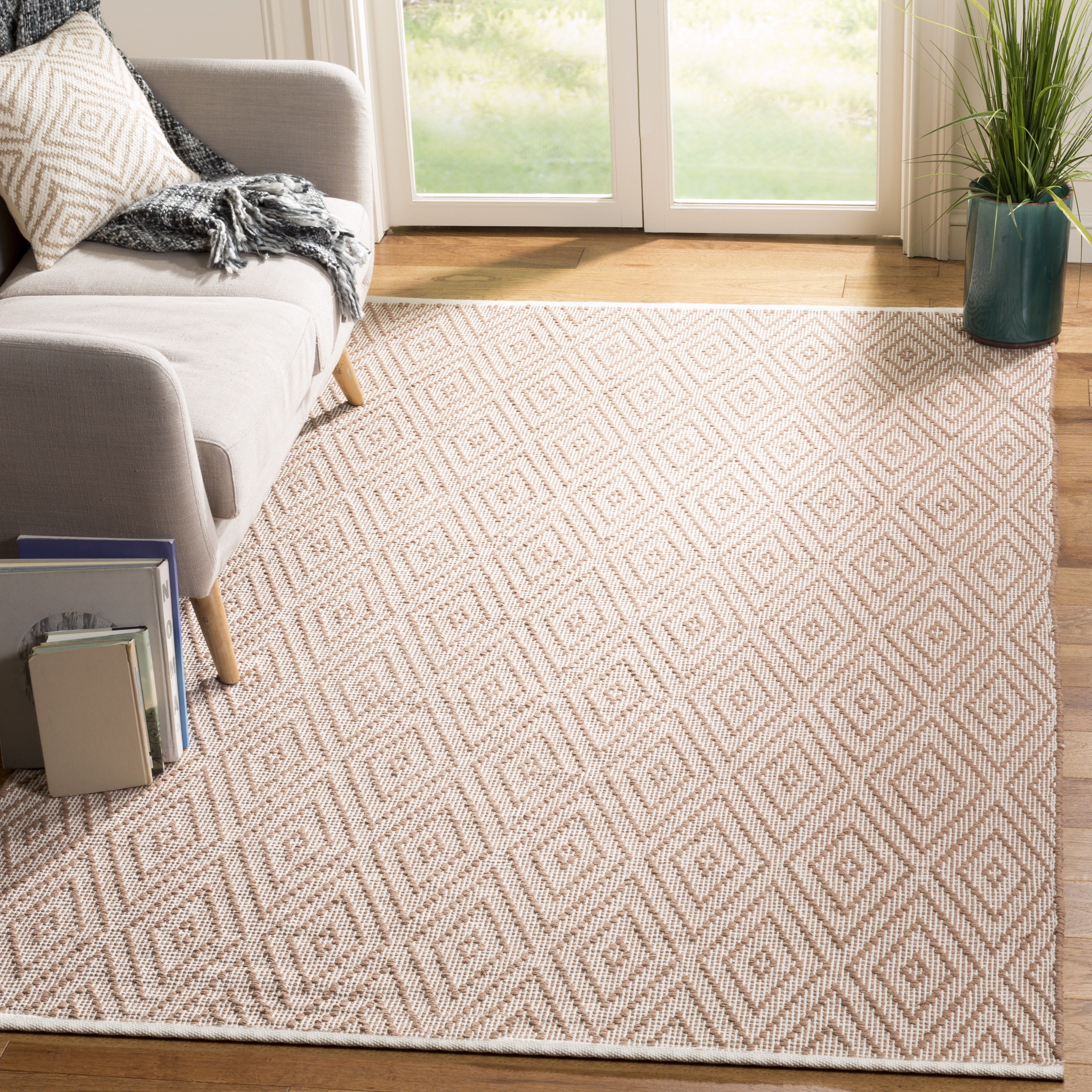 Beige and Ivory Handmade Cotton Flat Woven Area Rug 3' x 5'