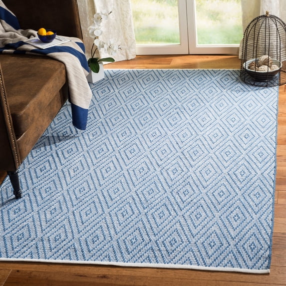 SAFAVIEH Montauk Kimberlyn Geometric Diamond Cotton Area Rug, Blue/Ivory, 3' x 5'