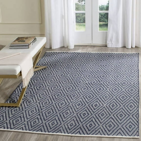 SAFAVIEH Montauk Kimberlyn Geometric Diamond Cotton Area Rug, Navy/Ivory, 5' x 7'