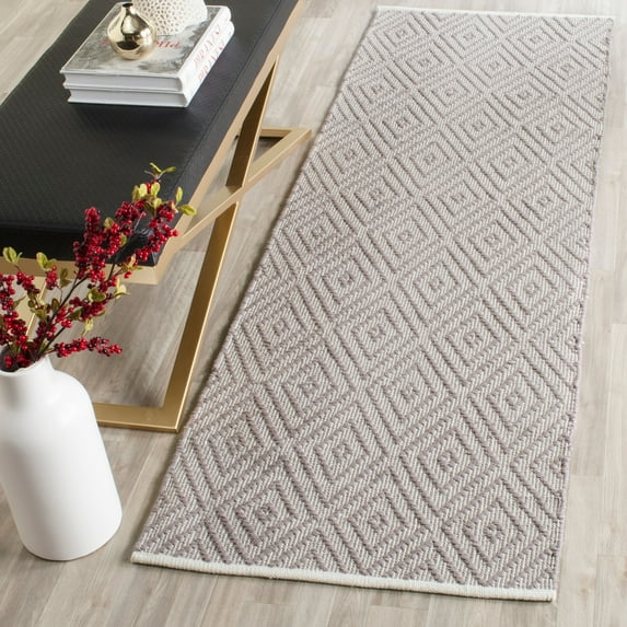 SAFAVIEH Montauk Kimberlyn Geometric Diamond Cotton Runner Rug, Grey/Ivory, 2'3" x 7'