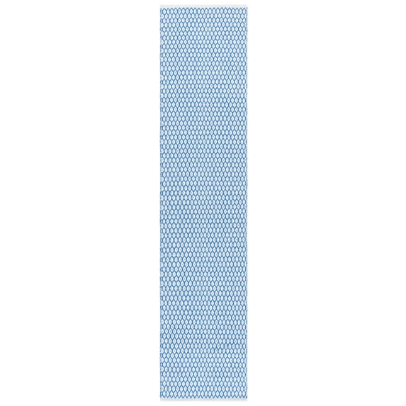 SAFAVIEH Montauk Crystal Geometric Cotton Runner Rug, Blue/Ivory, 2'3" x 11'