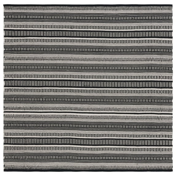 SAFAVIEH Montauk Cian Distressed Cotton Area Rug, Beige/Ivory, 4' x 6'