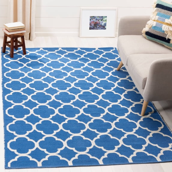 SAFAVIEH Montauk Nelson Geometric Cotton Area Rug, Blue/Ivory, 6' x 6' Square