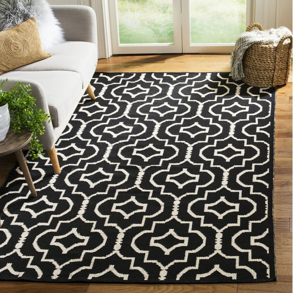 SAFAVIEH Montauk Raeyln Geometric Cotton Area Rug, Black/Ivory, 6' x 6' Square