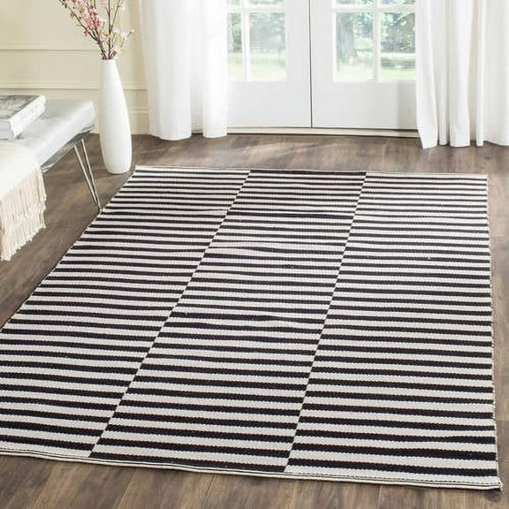 SAFAVIEH Montauk Raeyln Striped Cotton Area Rug, Ivory/Black, 5' x 7'