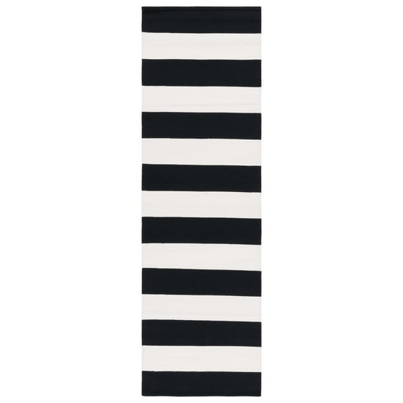 SAFAVIEH Montauk Saranna Geometric Cotton Runner Rug, Black/Ivory, 2'3" x 15'