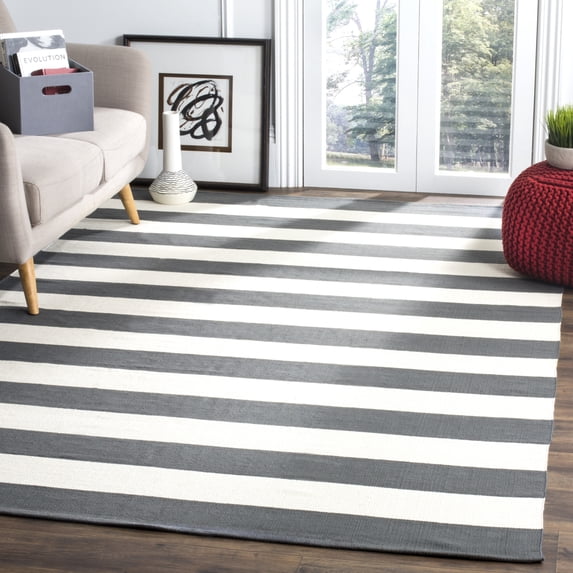 SAFAVIEH Montauk Saranna Striped Cotton Area Rug, Grey/Ivory, 2'6" x 4'