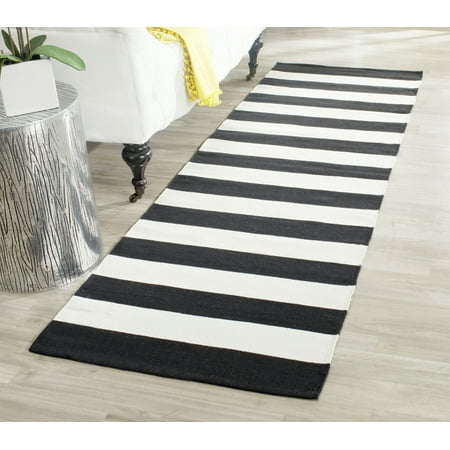 SAFAVIEH Montauk Saranna Striped Cotton Runner Rug, Black/Ivory, 2'3" x 8'