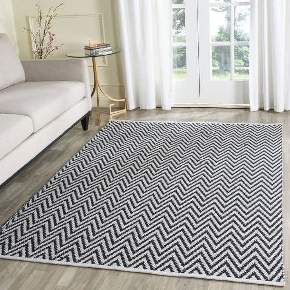 Handwoven Black and Ivory Cotton Chevron Area Rug, 4' x 6'