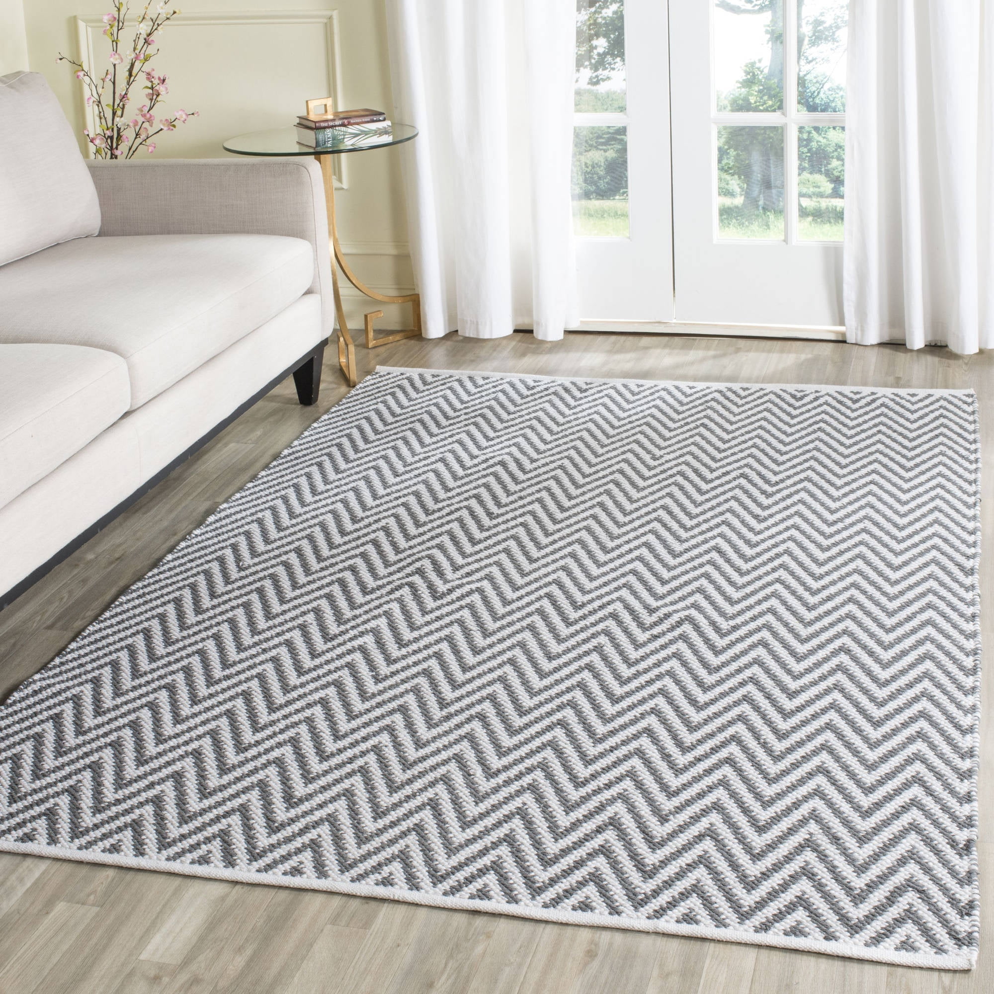 Handwoven Grey and Ivory Cotton Rectangular Rug 4' x 6'