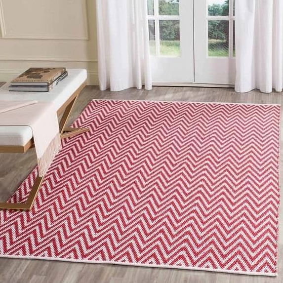 SAFAVIEH Montauk Siomha Chevron Cotton Area Rug, Red/Ivory, 5' x 7'