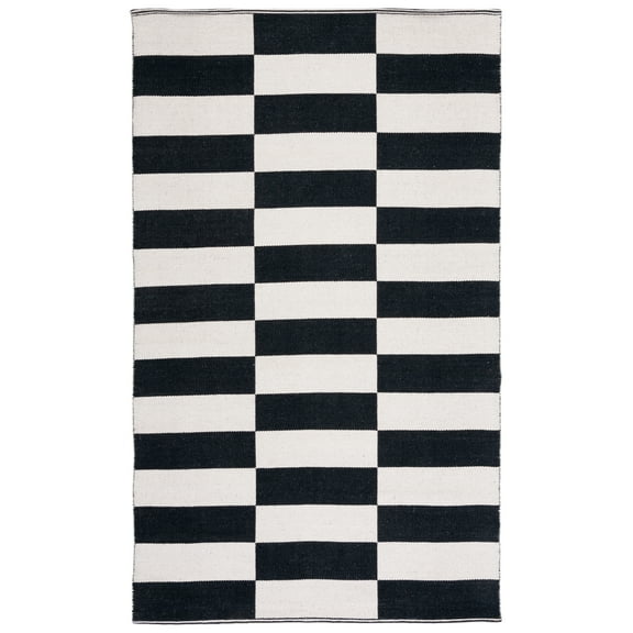 SAFAVIEH Montauk Tanja Checkered Cotton Area Rug, Black/Ivory, 5' x 8'