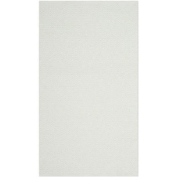 SAFAVIEH Montauk Terrence Geometric Diamond Cotton Area Rug, Ivory/Foam Green, 5' x 8'