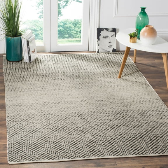 SAFAVIEH Montauk Vaughn Geometric Cotton Area Rug, Black/Ivory, 6' x 6' Square