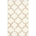 thumbnail image 1 of SAFAVIEH Montreal Lennart Geometric Quatrefoils Shag Area Rug, Ivory/Beige, 5'3" x 7'6", 1 of 10