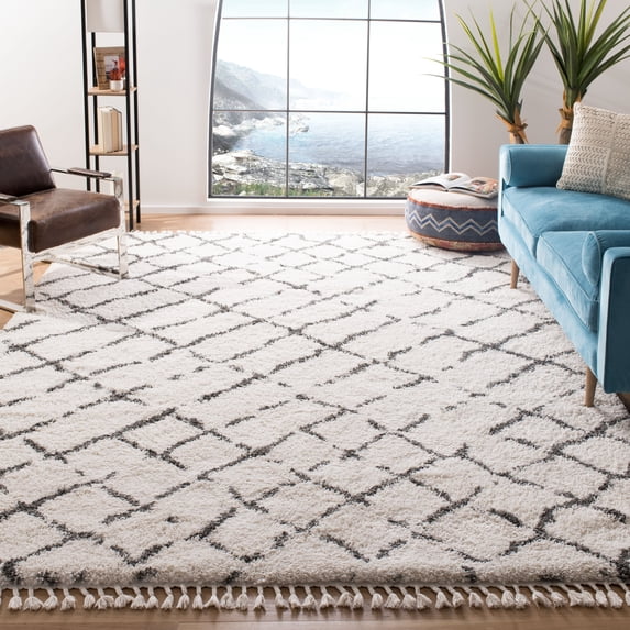 Safavieh Moroccan Fringe Dorian Geometric Shag Area Rug, Ivory/Gray, 5'3" x 7'6"