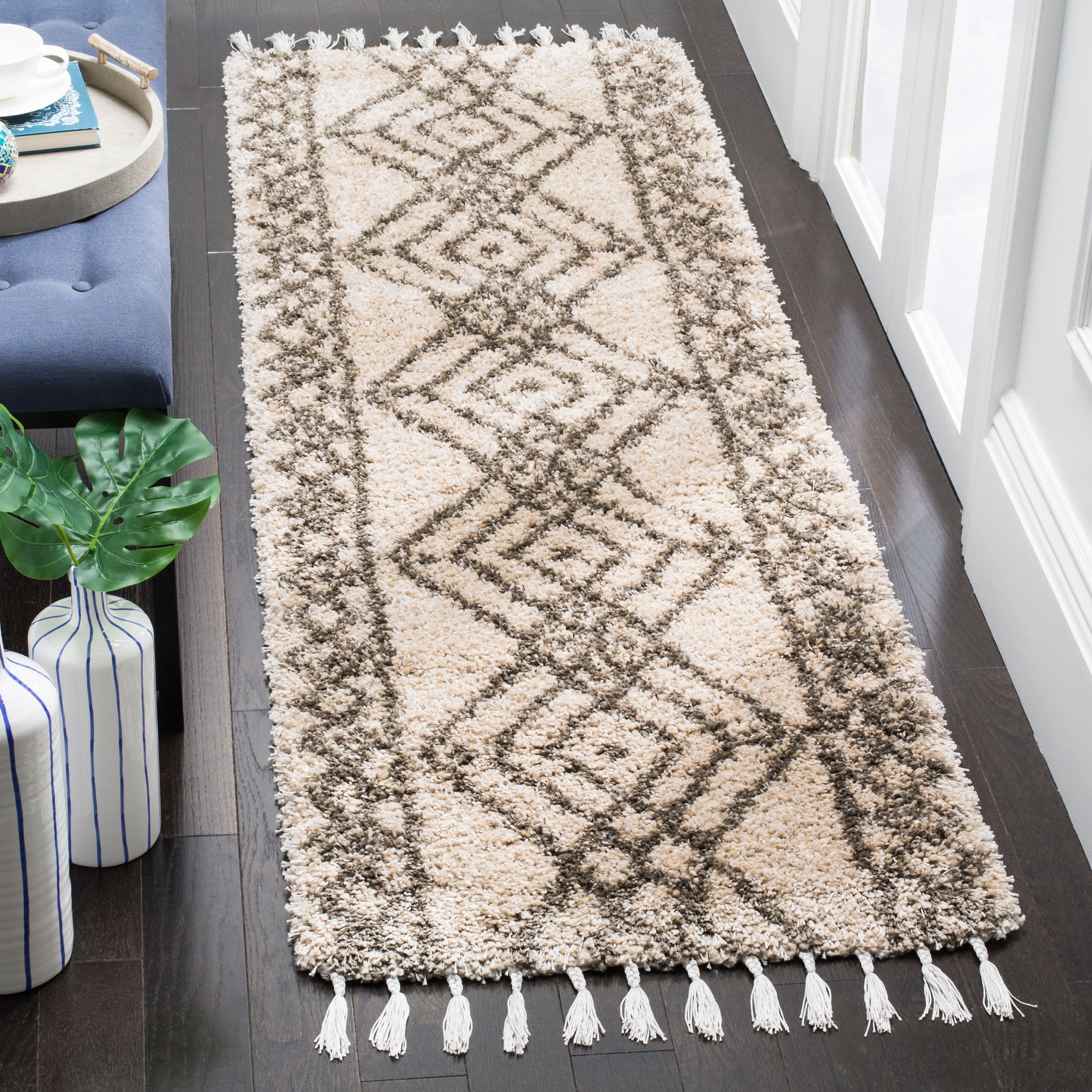 SAFAVIEH Moroccan Fringe Erksine Geometric Shag Runner Rug