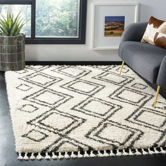 SAFAVIEH Moroccan Fringe Kaelea Geometric Shag Area Rug, Cream/Charcoal, 5'1" x 7'6"
