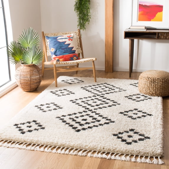 Safavieh Moroccan Fringe Talbot Geometric Shag Area Rug, Cream/Charcoal, 5'3" x 7'6"