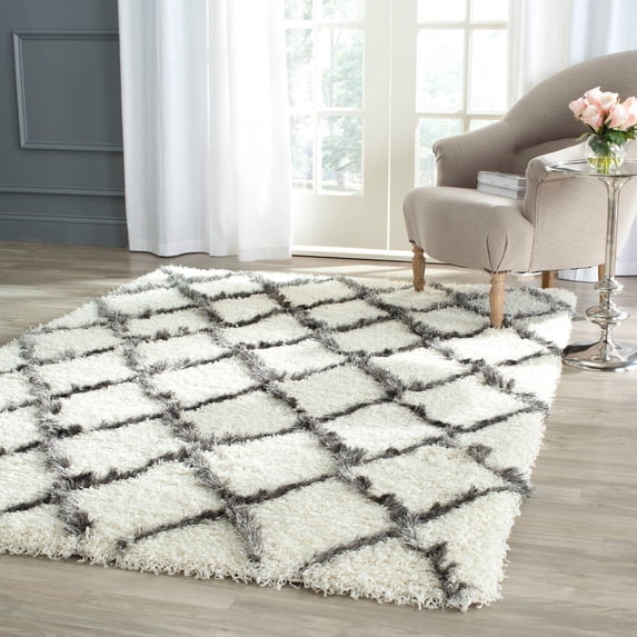 SAFAVIEH Moroccan Luvenia Geometric Shag Area Rug, Ivory/Grey, 4' x 6'