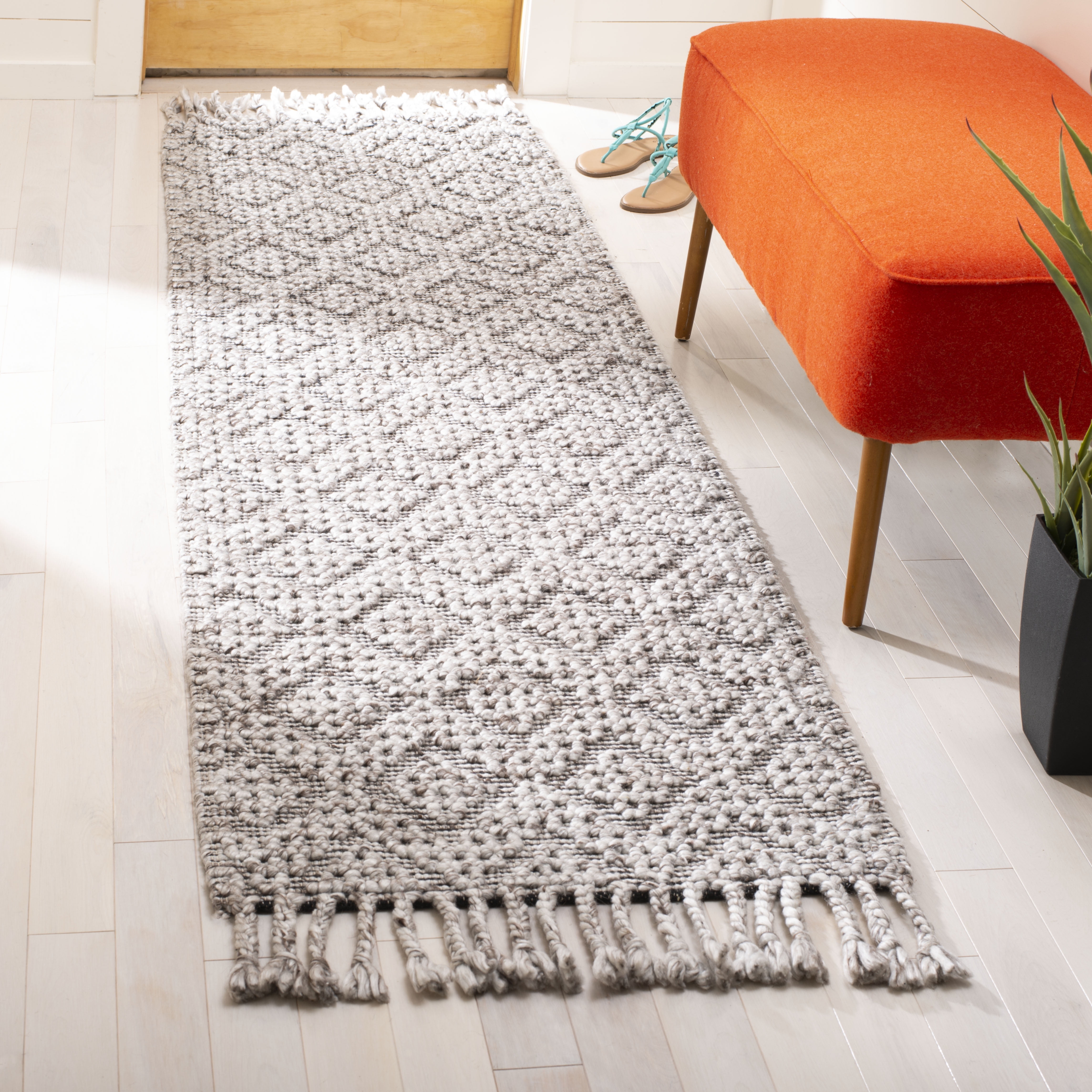 SAFAVIEH Natura Aifric Braided Diamonds Runner Rug, Charcoal, 2'3" x 8'