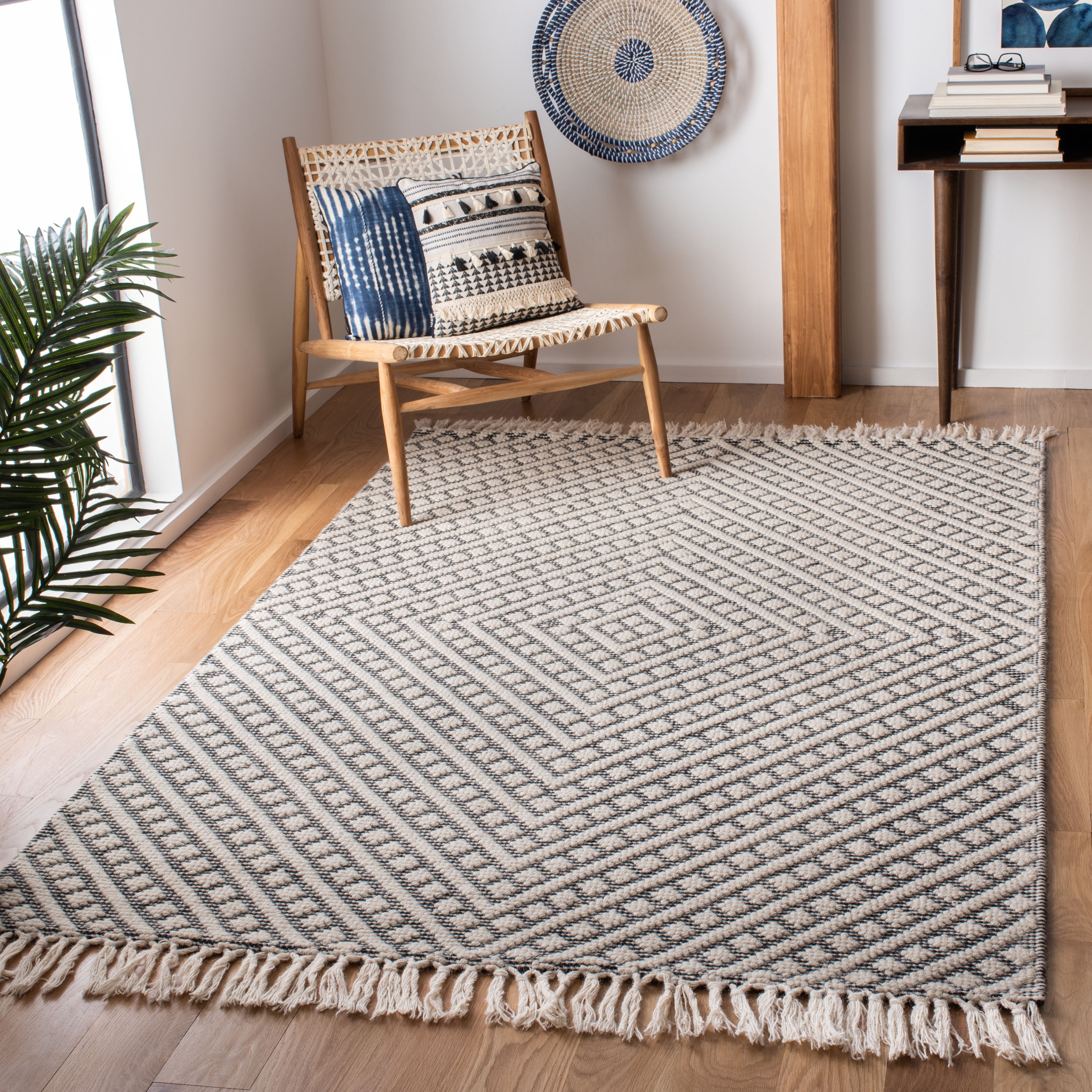 Ivory and Black Hand-Tufted Wool Geometric Area Rug