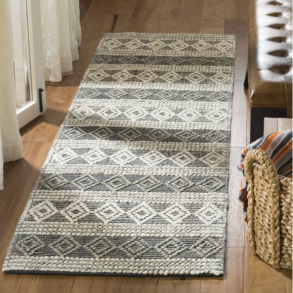 SAFAVIEH Natura Cillian Braided Diamonds Runner Rug, Silver, 2'3" x 8'