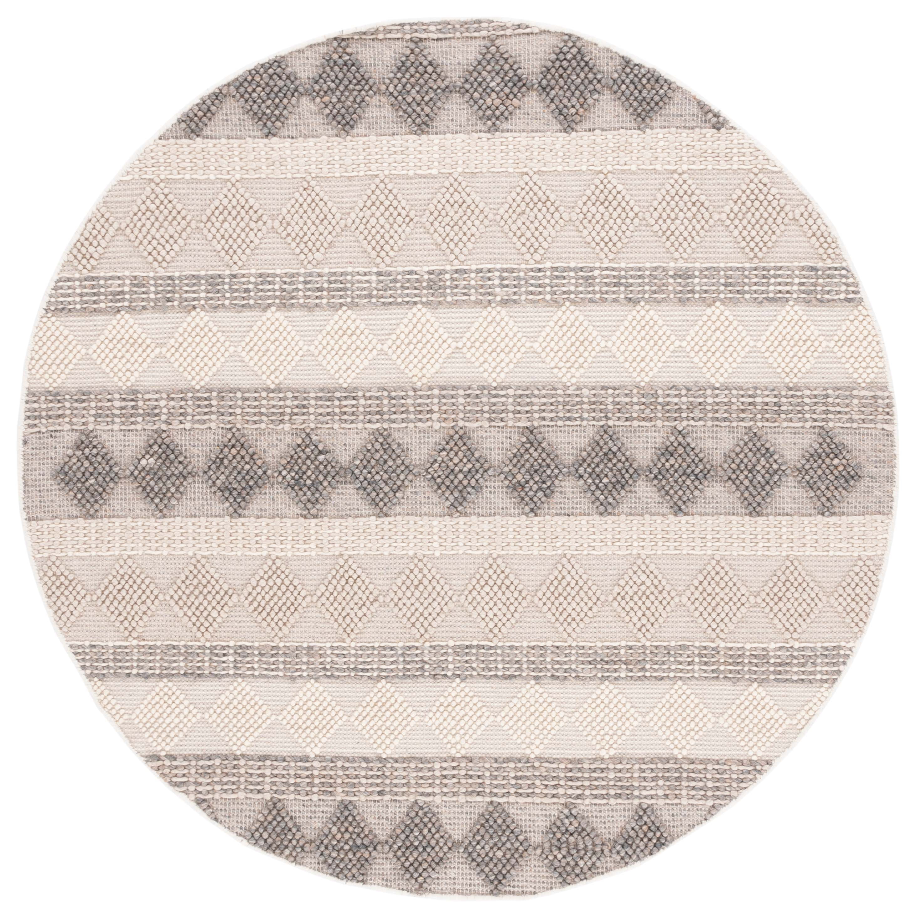 SAFAVIEH Natura Cirino Southwestern Area Rug, Ivory/Grey, 6' x 6' Round