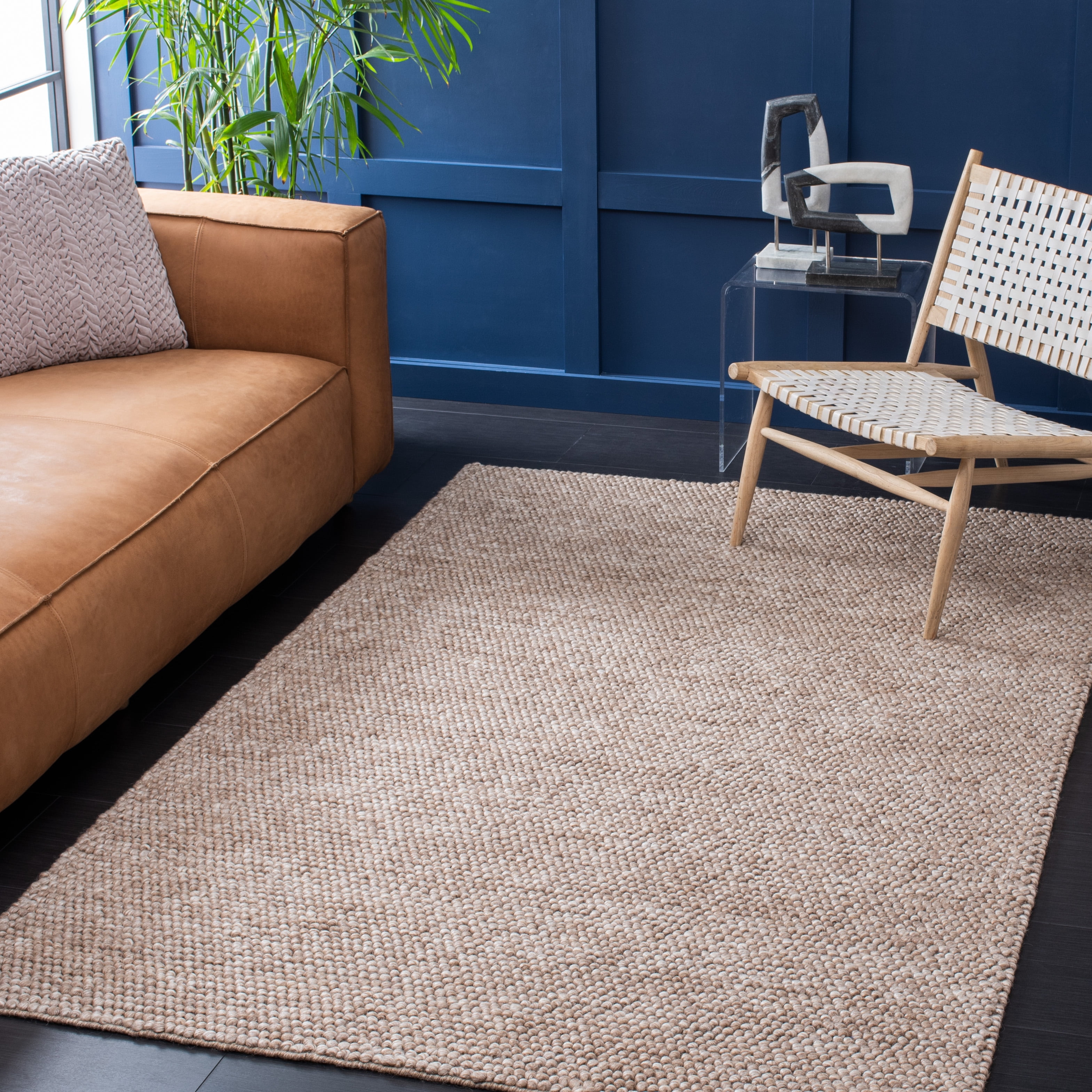 SAFAVIEH Natura Feride Geometric Area Rug, Brown, 6' x 9' - Scandinavian Design, Brown, Handmade Wool Blend, Ideal for Living Room, Bedroom, Dining Space