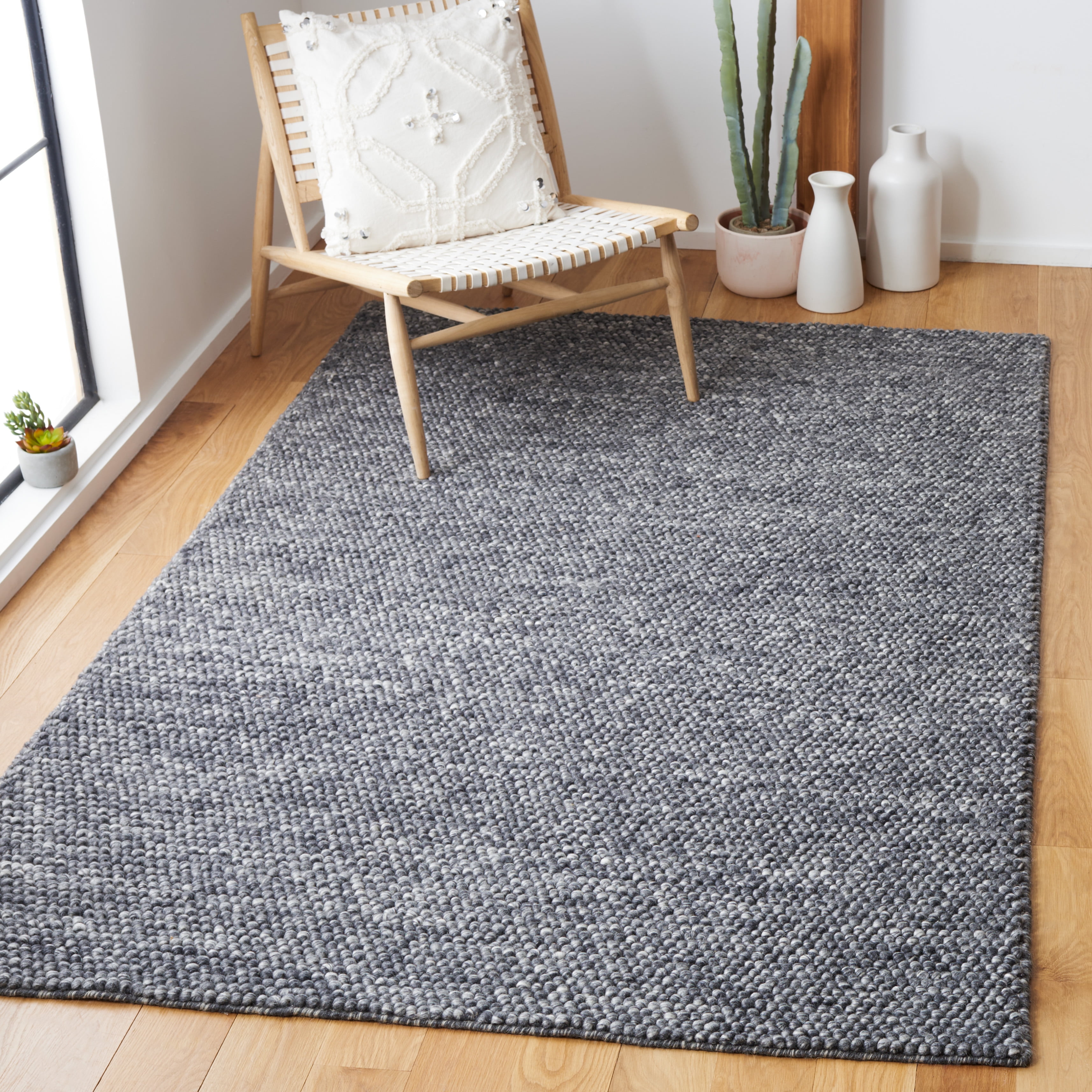 SAFAVIEH Natura Feride Geometric Area Rug, Dark Grey, 3' x 5' - Scandinavian Design, Dark Grey, Handmade Wool Blend, Ideal for Living Room, Bedroom, Dining Space, Entryway, Bathroom, Bedside