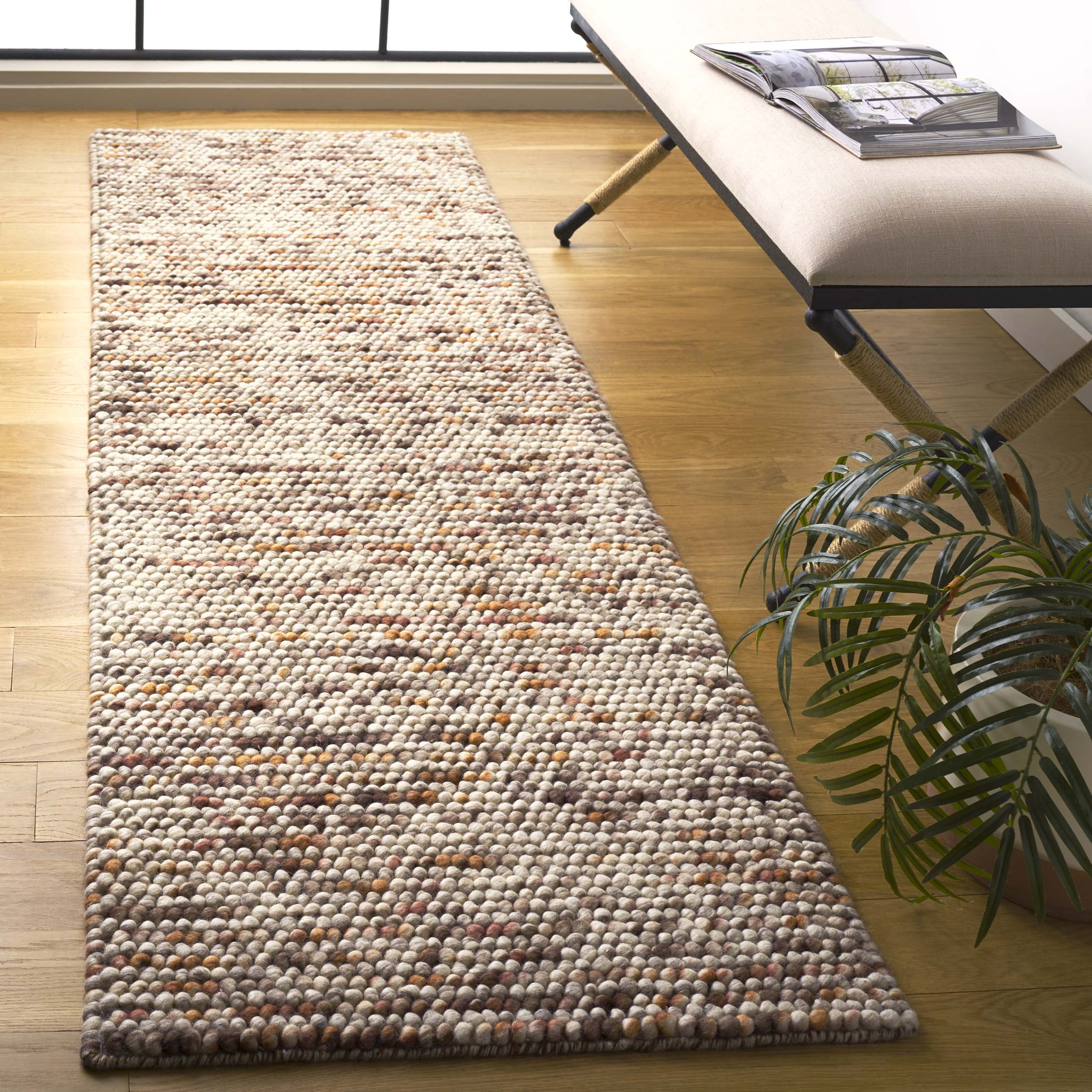 SAFAVIEH Natura Feride Geometric Runner Rug, Dark Brown/Beige, 2'3" x 8' - Scandinavian Design, Dark Brown & Beige, Handmade Wool Blend, Ideal for Living Room, Bedroom, Dining Space, Entryway, Hallwa