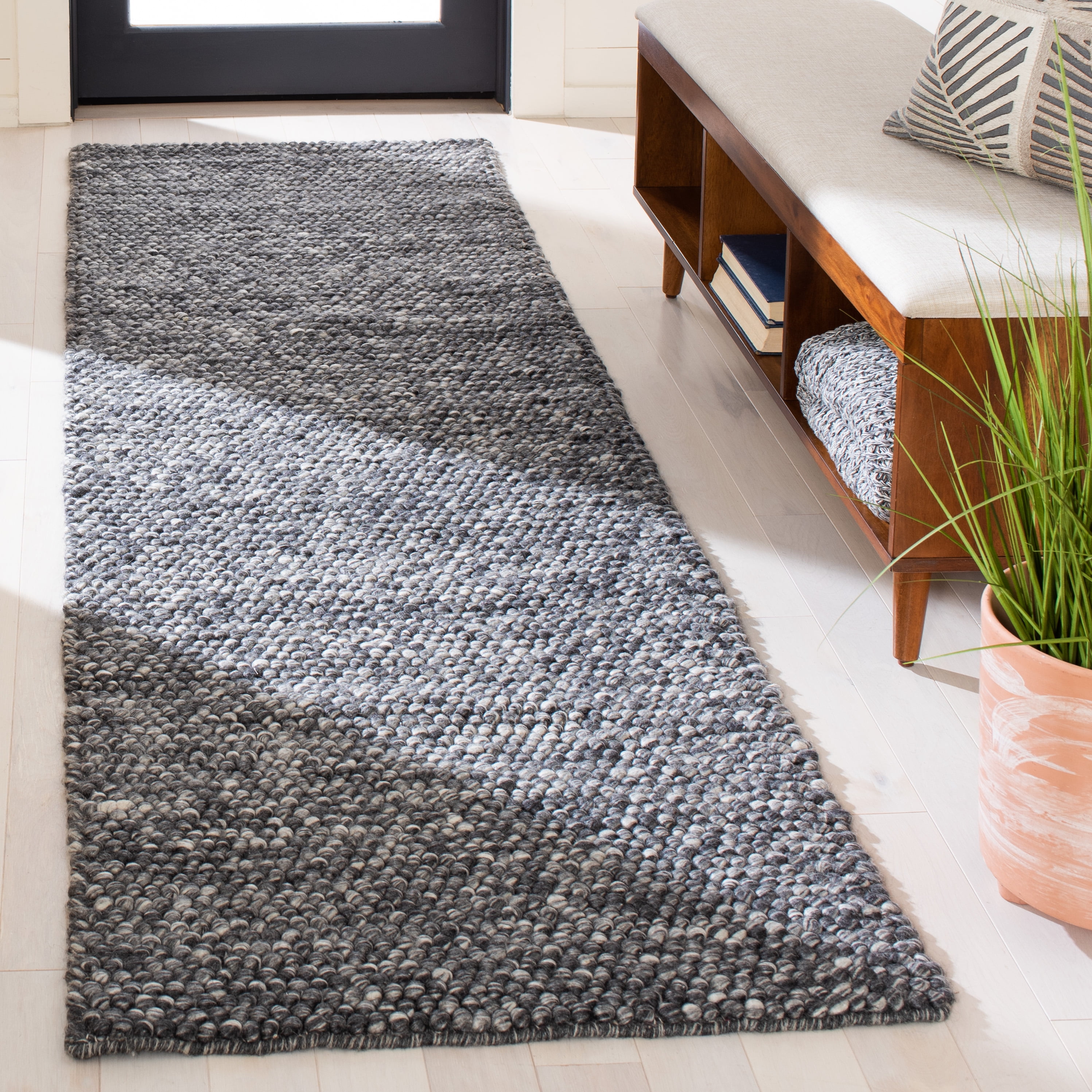 SAFAVIEH Natura Feride Geometric Runner Rug, Dark Grey, 2'3" x 8' - Scandinavian Design, Dark Grey, Handmade Wool Blend, Ideal for Living Room, Bedroom, Dining Space, Entryway, Hallway, Kitchen