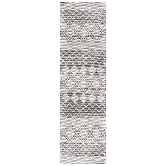 SAFAVIEH Natura Georgiana Diamond Runner Rug, Black/Ivory, 2'3" x 8'