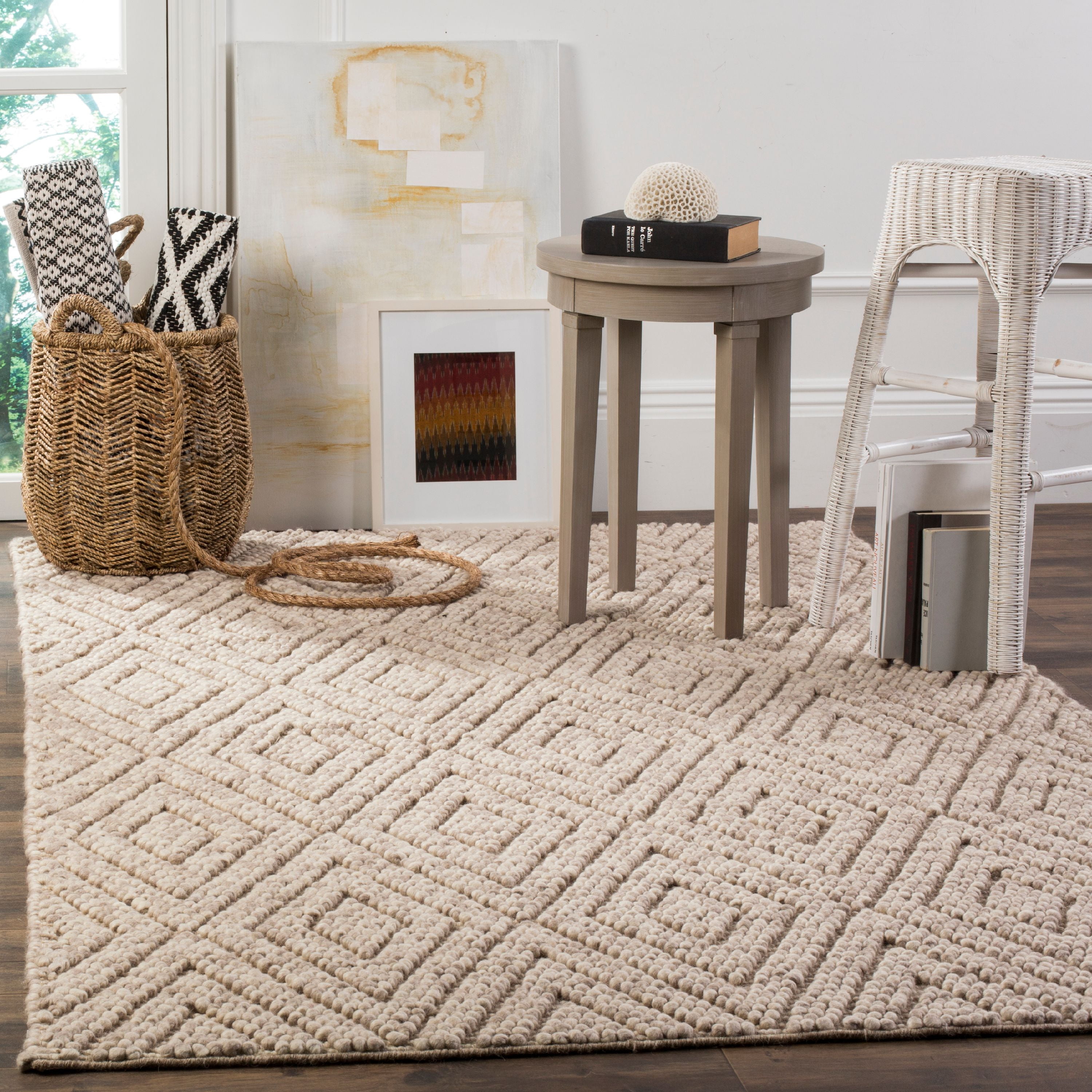 SAFAVIEH Natura Glenda Geometric Diamonds Wool Area Rug, Beige, 9' x 12'
