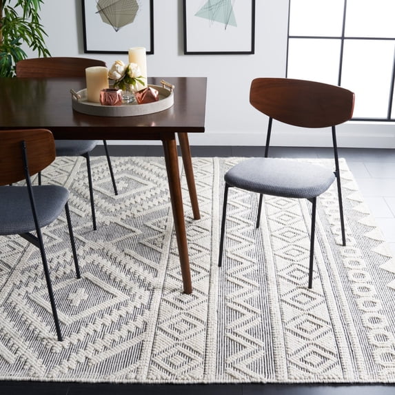 SAFAVIEH Natura Marquis Southwestern Area Rug, Black/Ivory, 6' x 9'