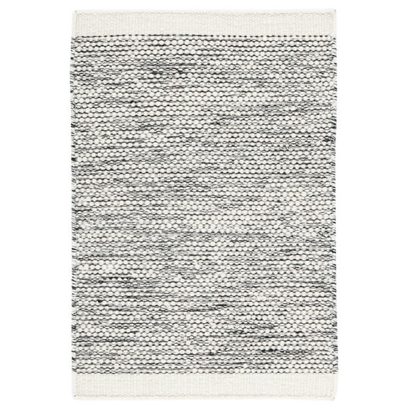 SAFAVIEH Natura Mellony Solid Area Rug, Black/Ivory, 3' x 5'