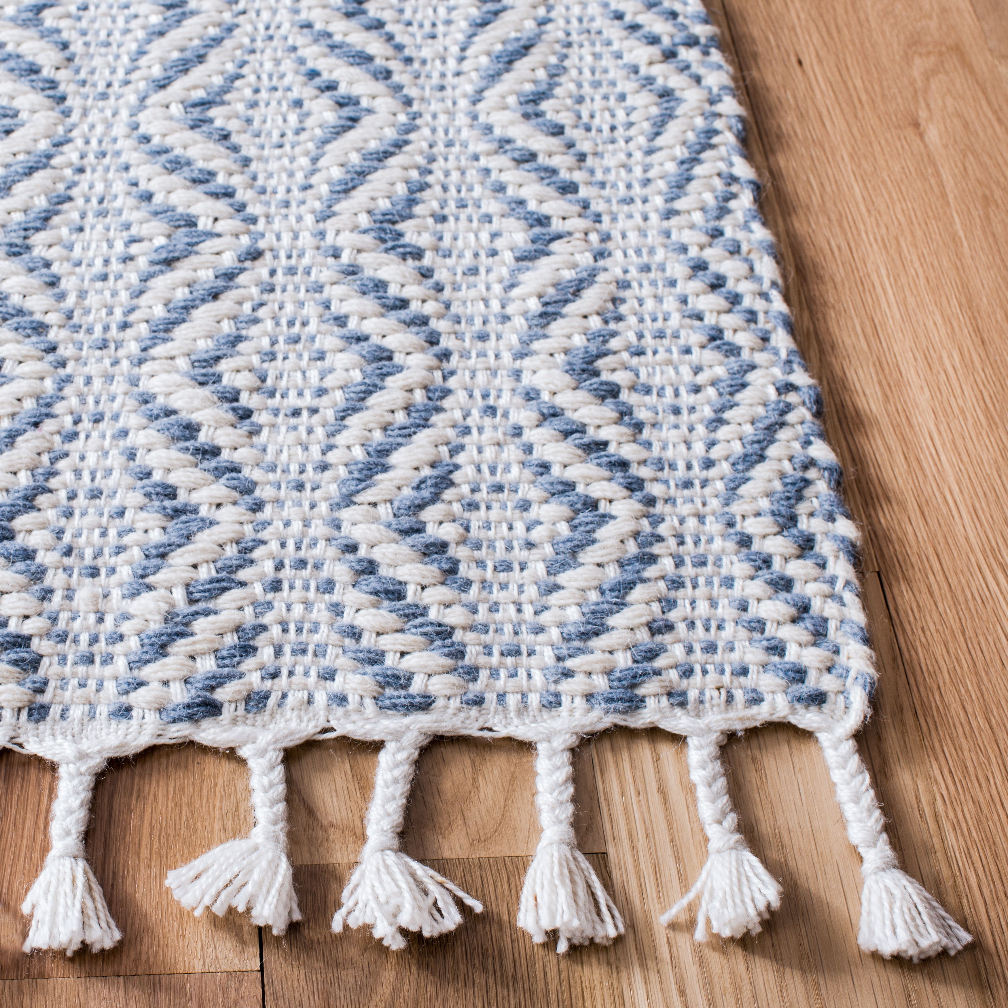Natura Gray and Blue Hand Loomed Wool Area Rug 3' x 5'
