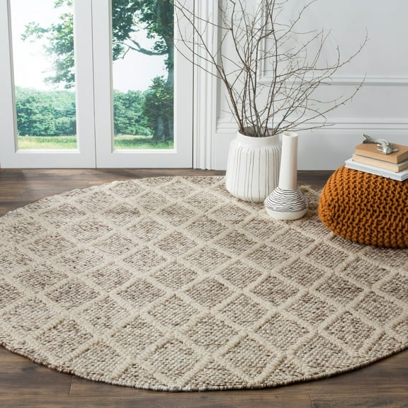 SAFAVIEH Natura Olgica Geometric Diamonds Area Rug, Ivory/Stone, 6' x 6' Round