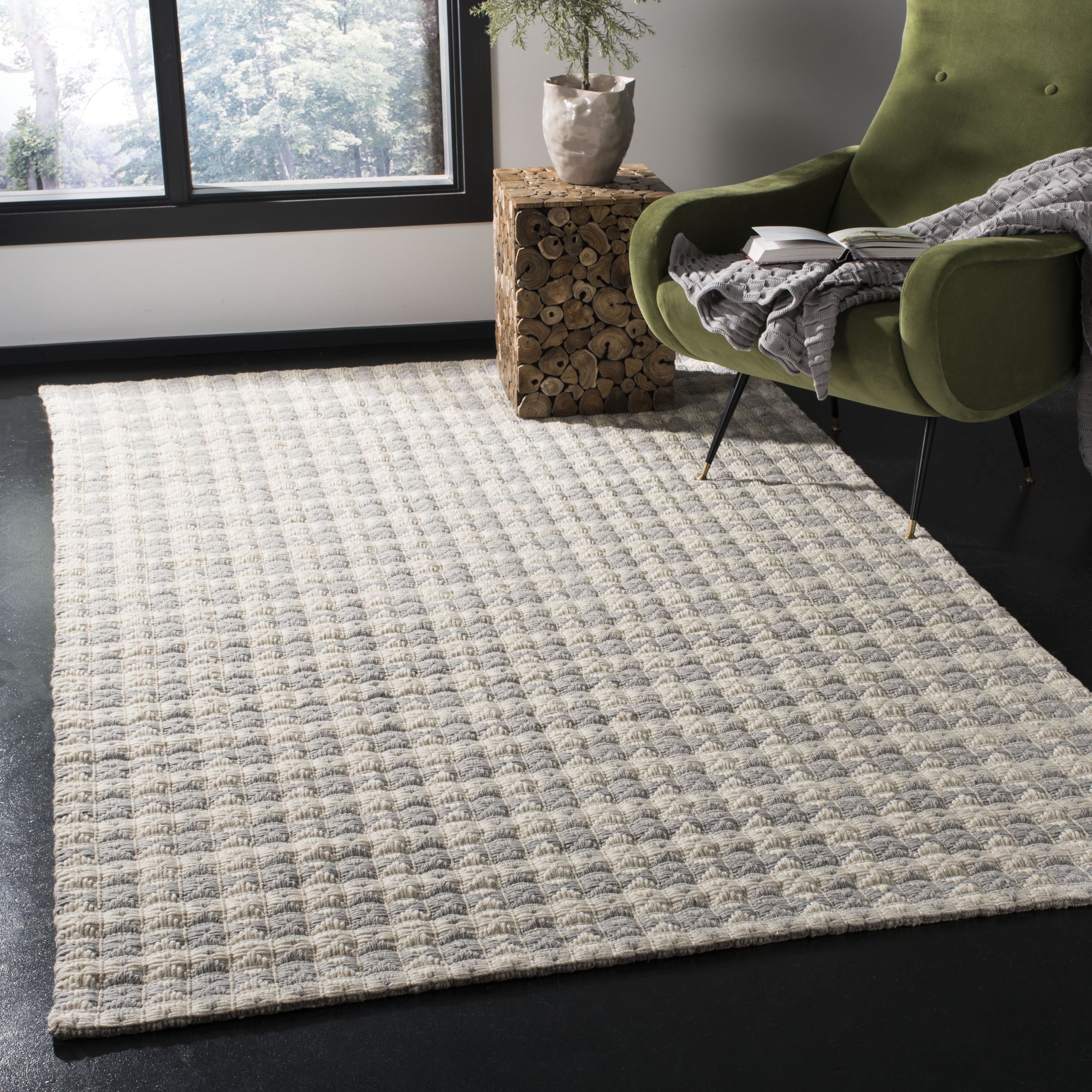 SAFAVIEH Natura Quincy Braided Geometric Area Rug, Silver/Ivory, 8' x 10'