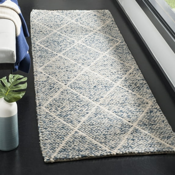 SAFAVIEH Natura Taegan Geometric Diamonds Runner Rug, Ivory/Blue, 2'3" x 8'