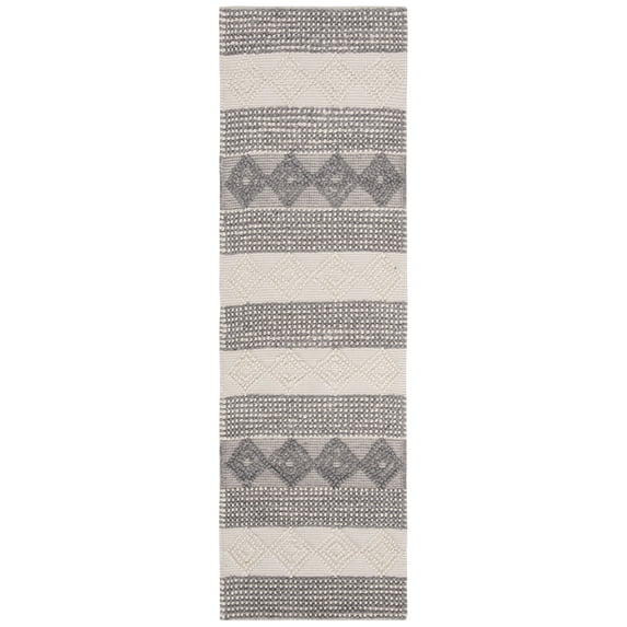SAFAVIEH Natura Tamsen Geometric Runner Rug, Grey/Ivory, 2'3" x 5'