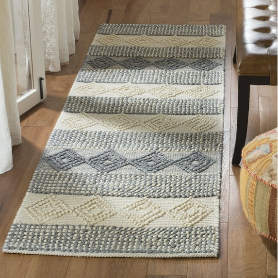 SAFAVIEH Natura Tamsen Geometric Striped Runner Rug, Grey/Ivory, 2'3" x 12'