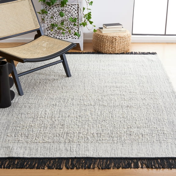SAFAVIEH Natura Victoria Distressed Cotton Area Rug, Ivory/Black, 8' x 10'