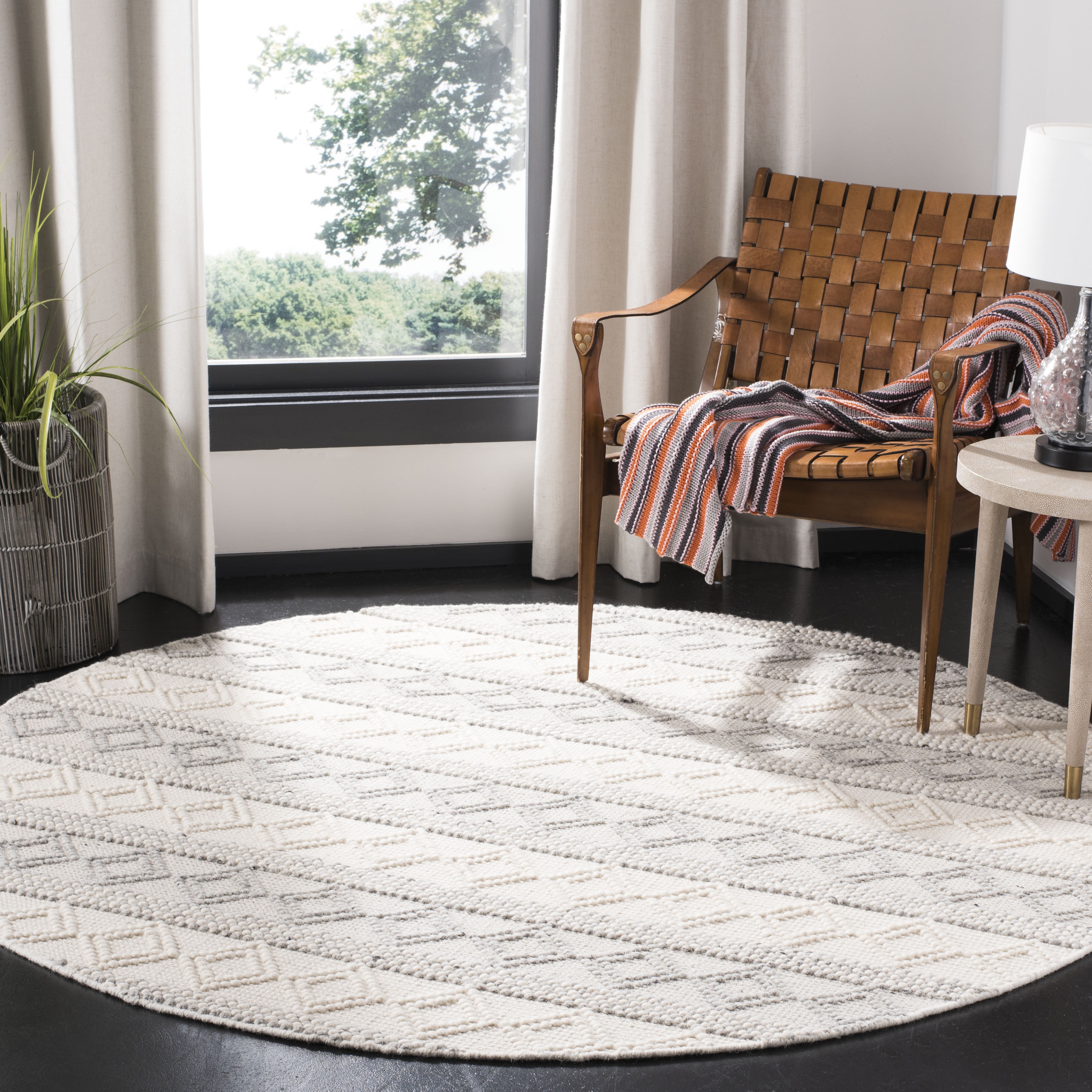 SAFAVIEH Natura York Geometric Striped Braided Jute Area Rug, Grey/Ivory, 6' x 6' Round