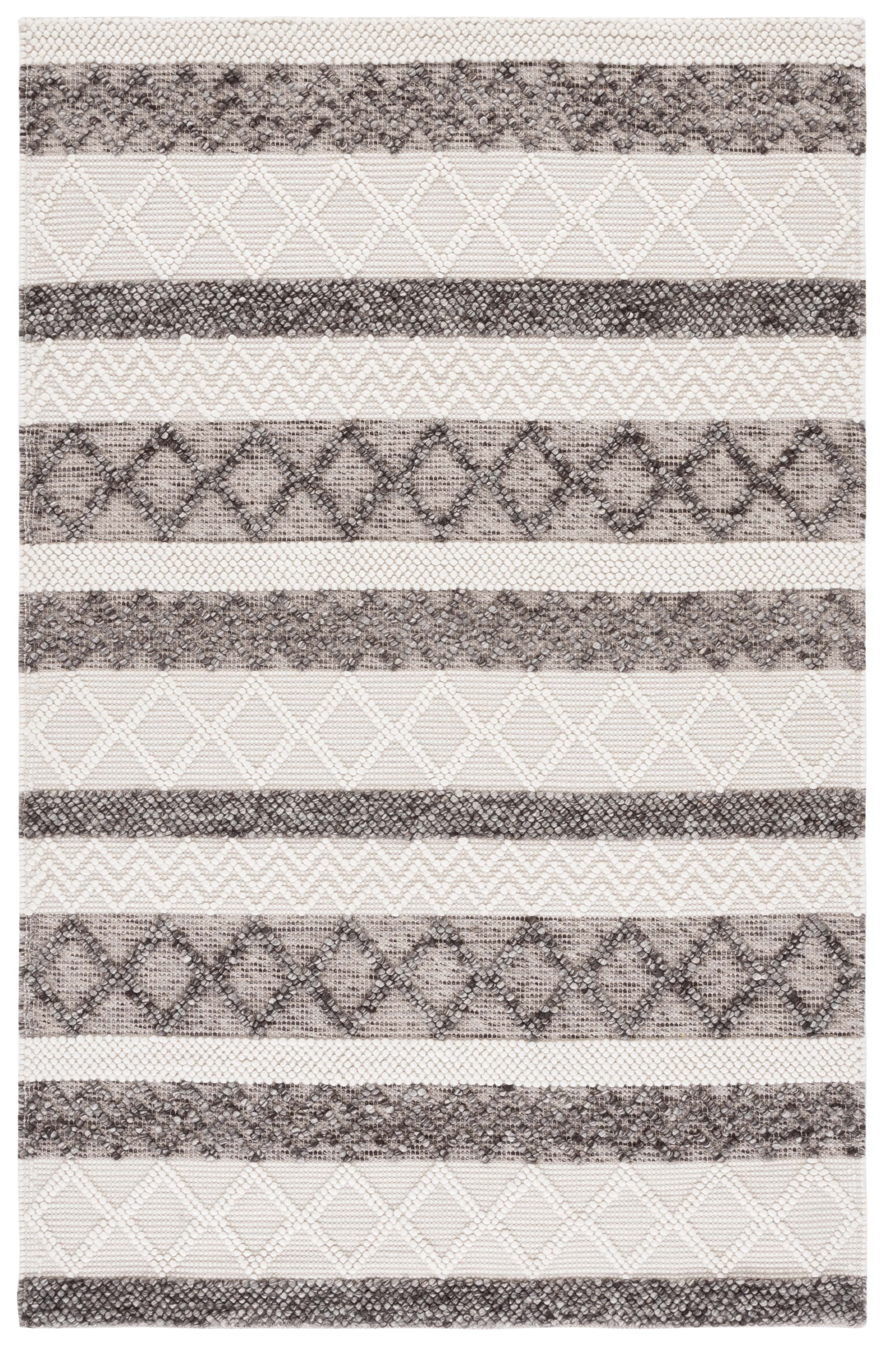 SAFAVIEH Natura Zola Southwestern Area Rug, Ivory/Grey, 6' x 9'