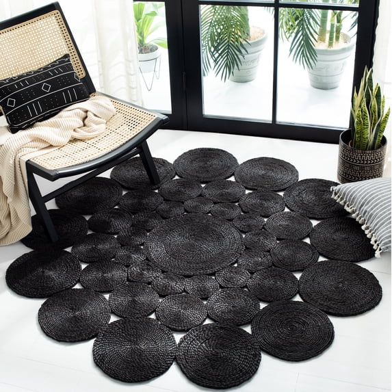 SAFAVIEH Natural Fiber Christian Geometric Area Rug, Black, 10' x 10' Round